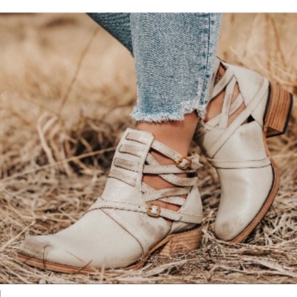 Freebird by Steven stair leather booties size 7 - Picture 3 of 14